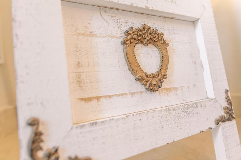 Tenuta Traghetto Ostuni Bagian luar foto