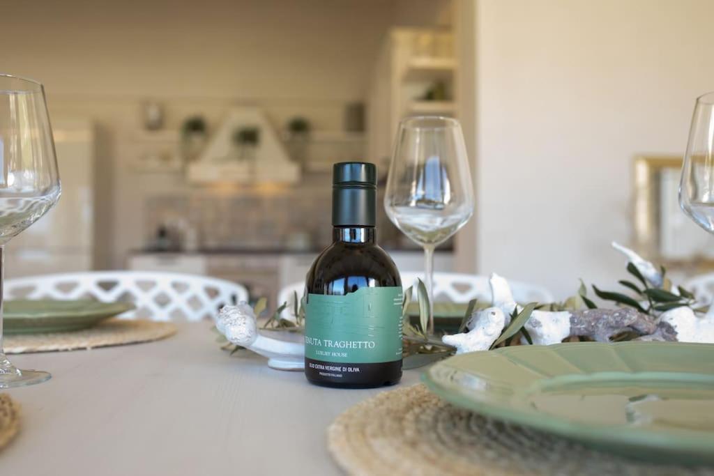 Tenuta Traghetto Ostuni Bagian luar foto